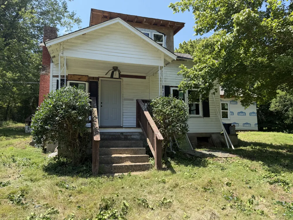 303 Little Creek Rd Pleasant Shade, TN 37145