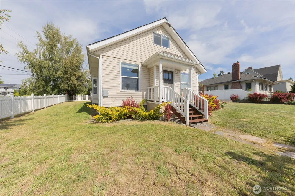 226 5th Street Mount Vernon, WA 98273