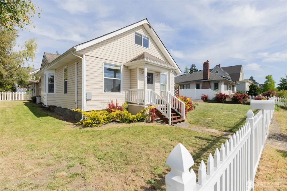 226 5th Street Mount Vernon, WA 98273