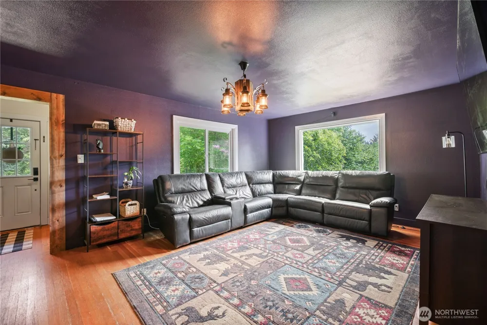 355 Slide Creek Road Longview, WA 98632