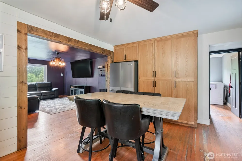 355 Slide Creek Road Longview, WA 98632