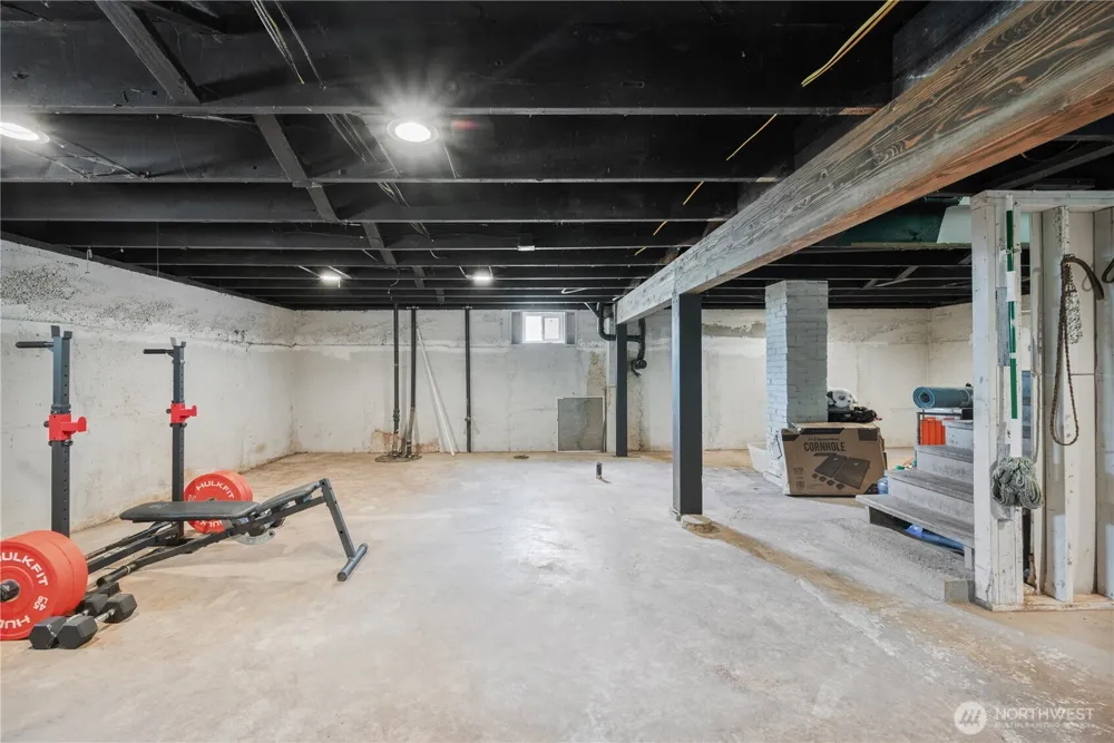 355 Slide Creek Road Longview, WA 98632
