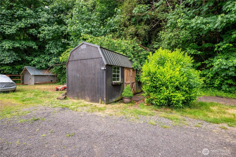 355 Slide Creek Road Longview, WA 98632