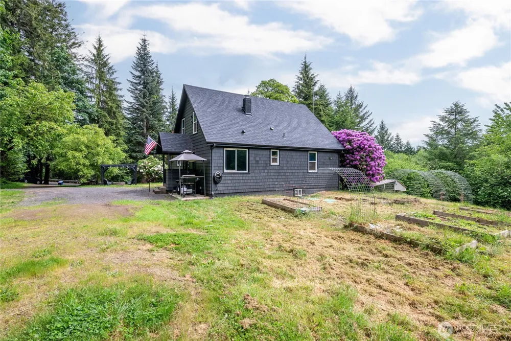 355 Slide Creek Road Longview, WA 98632