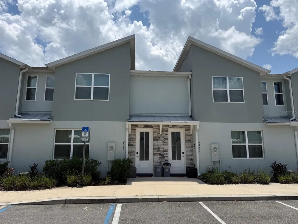 7952 FORMOSA VALLEY PLACE Kissimmee, FL 34747