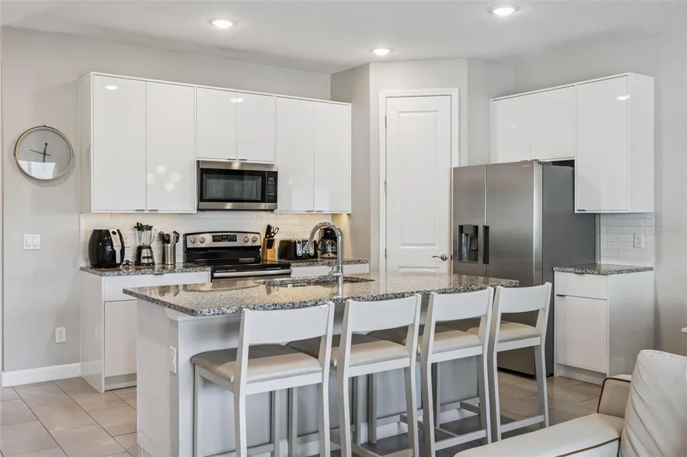7952 FORMOSA VALLEY PLACE Kissimmee, FL 34747
