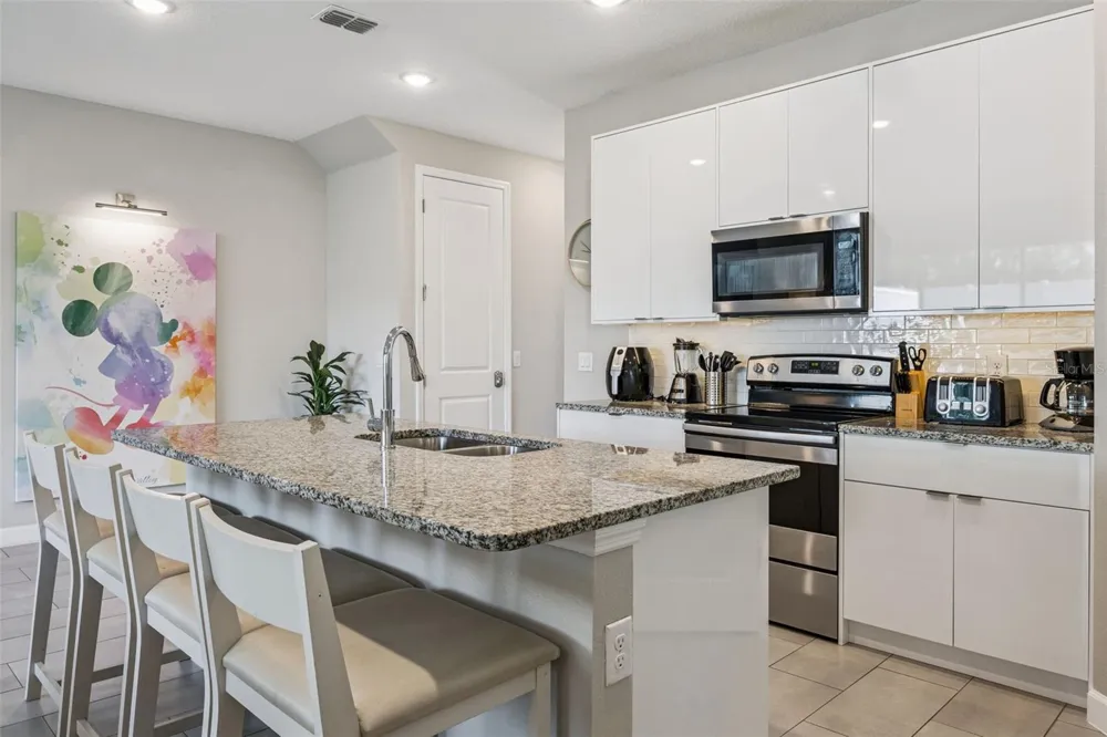 7952 FORMOSA VALLEY PLACE Kissimmee, FL 34747