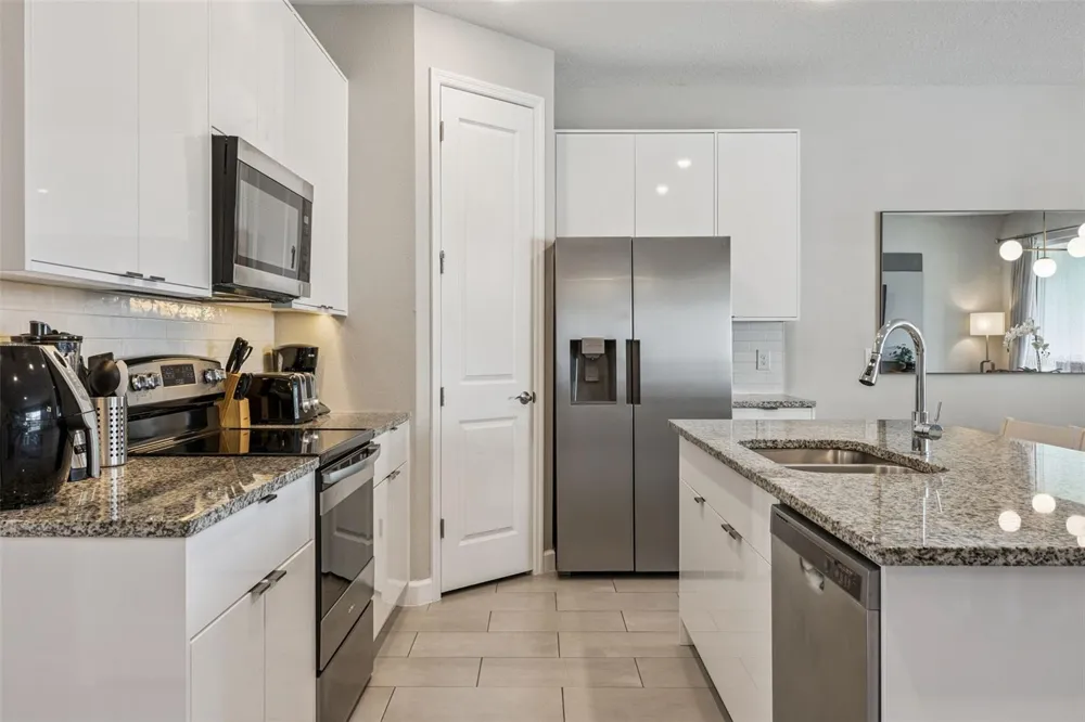 7952 FORMOSA VALLEY PLACE Kissimmee, FL 34747