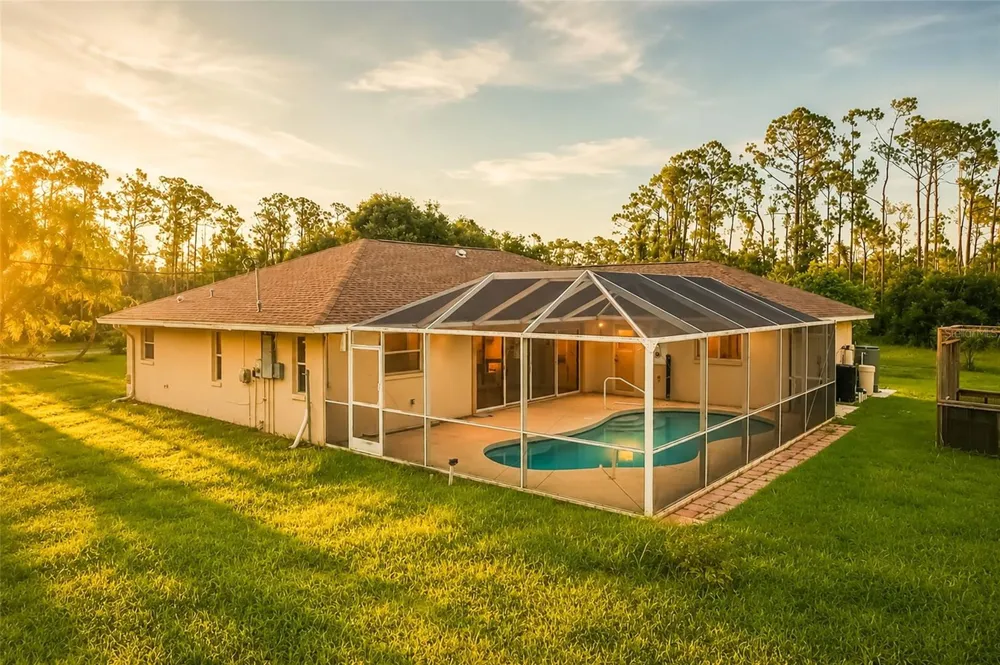 2209 TROPICAIRE BOULEVARD North Port, FL 34286