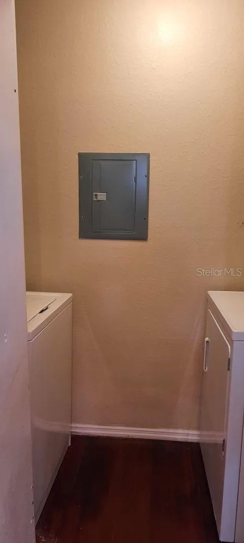 4200 THORNBRIAR LANE #E-306 Orlando, FL 32822