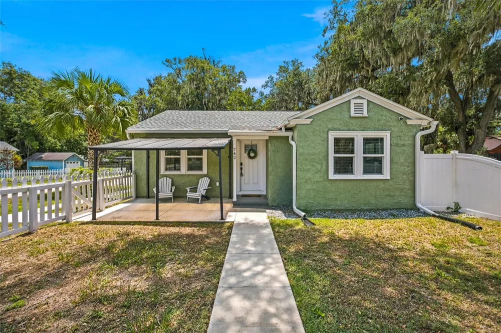 742 SE 12TH STREET ocala, FL 34471