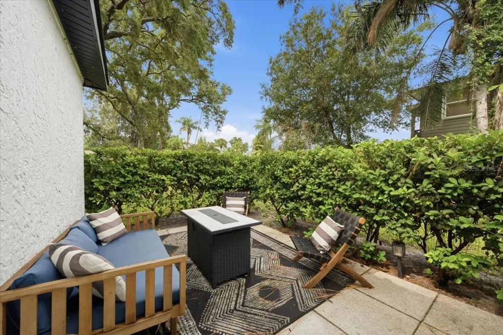 6350 60TH AVENUE St Petersburg, FL 33709