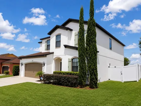 726 WOODS LANDING DRIVE