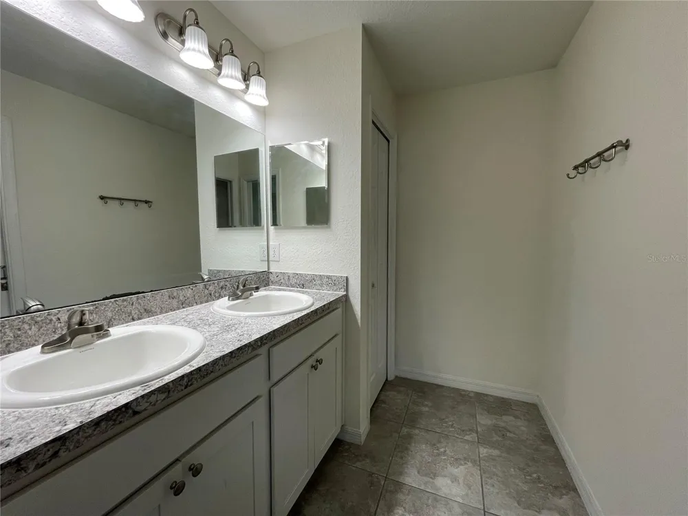 16958 SW 20TH COURT ROAD ocala, FL 34473