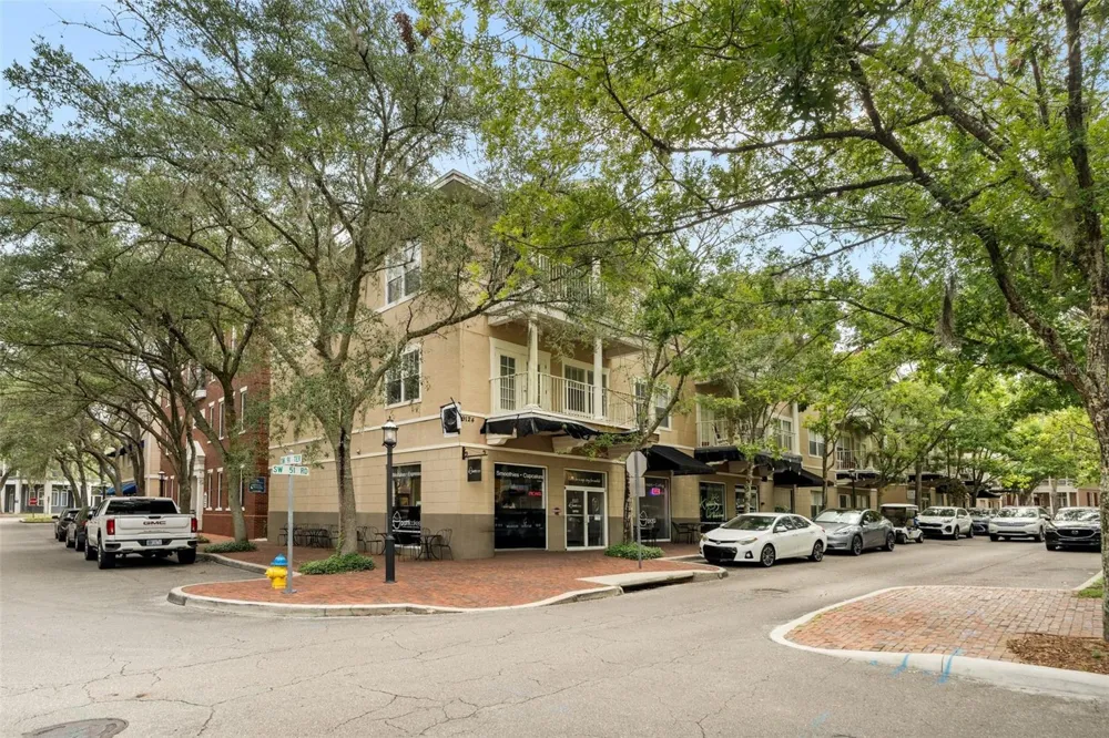 9124 SW 51ST ROAD #302 Gainesville, FL 32608