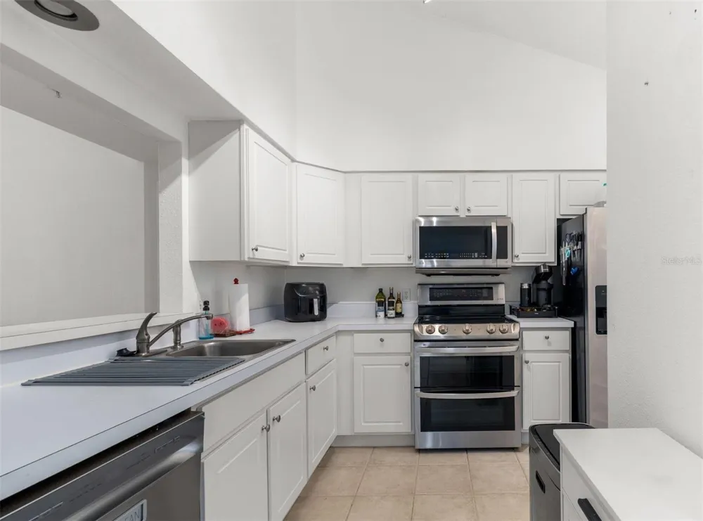 9124 SW 51ST ROAD #302 Gainesville, FL 32608