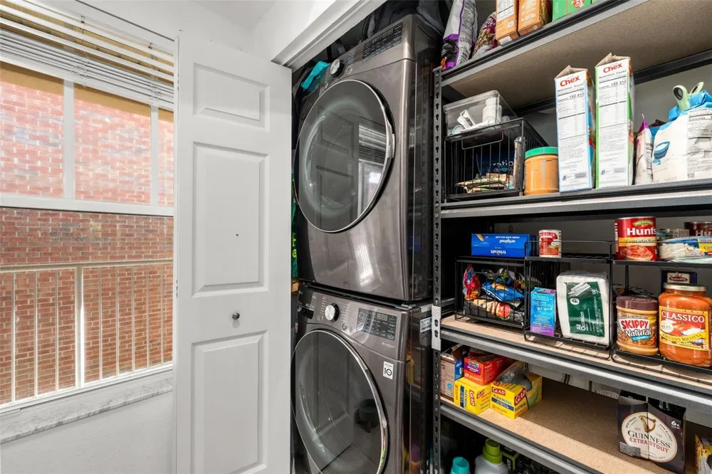 9124 SW 51ST ROAD #302 Gainesville, FL 32608