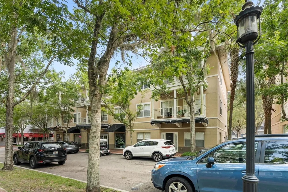 9124 SW 51ST ROAD #302 Gainesville, FL 32608