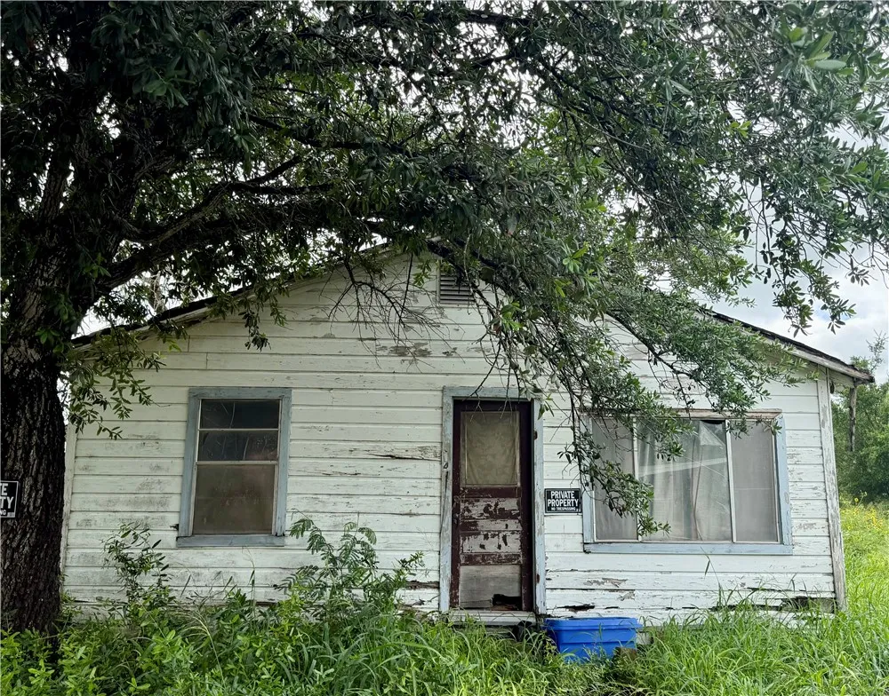 314 Francis Street Bishop, TX 78343