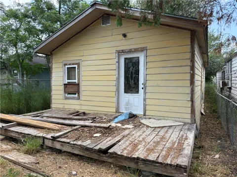 928 Indiana Street