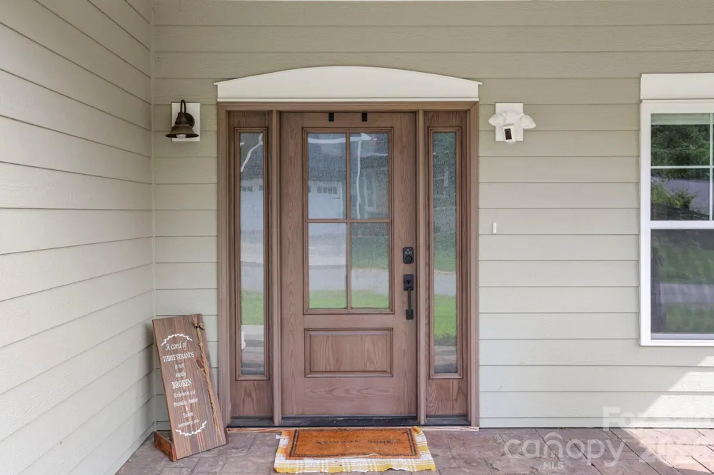 8 Vedder Way Swannanoa, NC 28778
