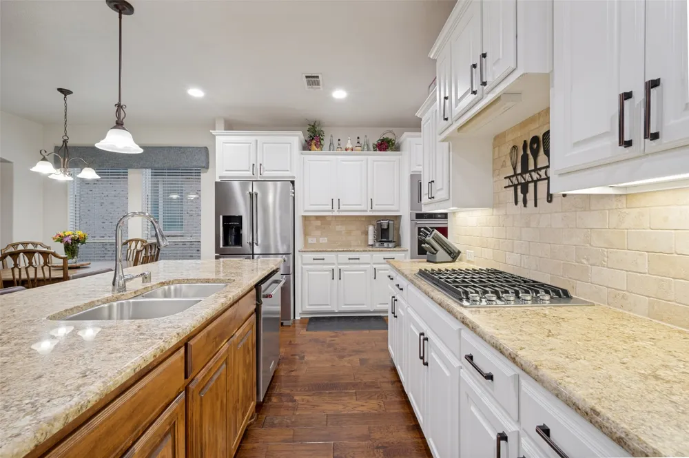 3108 Stonefield The Colony, TX 75056