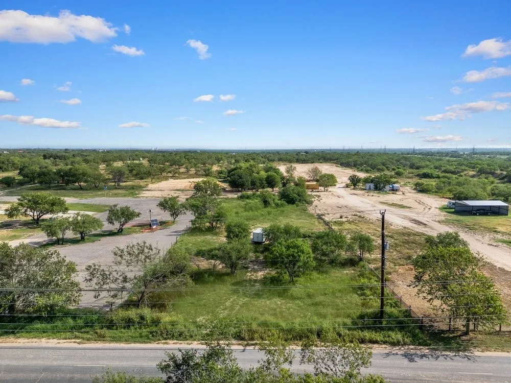 3059 Wright Carpenter San Antonio, TX 78221