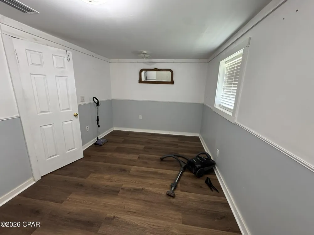 2062 Dollar Lane Sneads, FL 32460