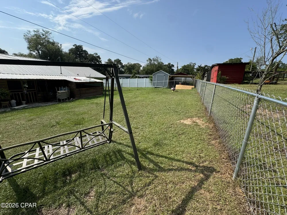 2062 Dollar Lane Sneads, FL 32460