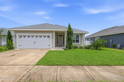 109 Saw Grass Way