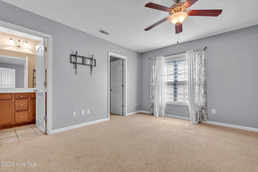 477 Sand Ridge Road Hubert, NC 28539