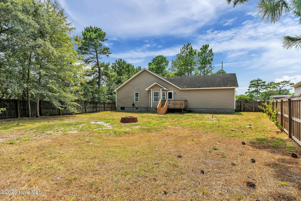 477 Sand Ridge Road Hubert, NC 28539