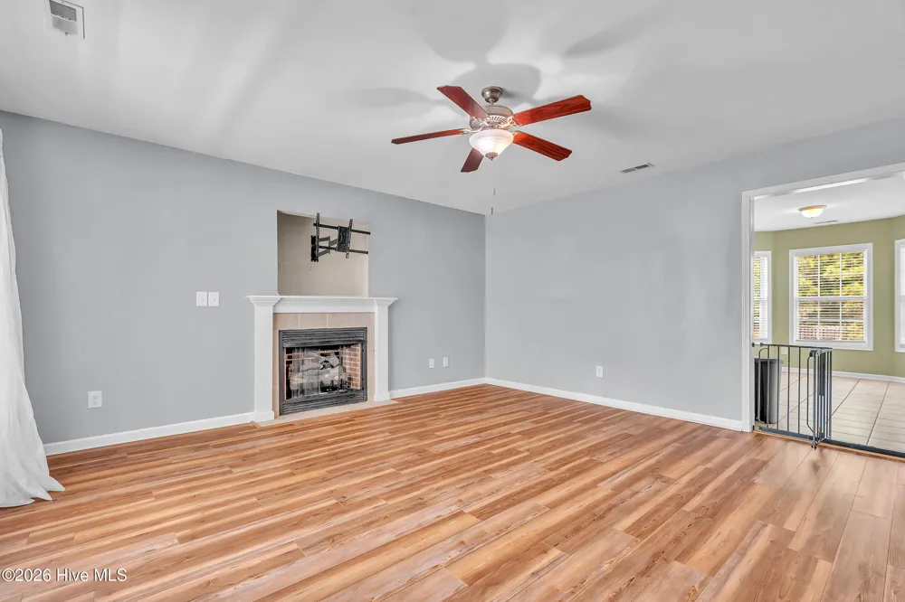 477 Sand Ridge Road Hubert, NC 28539