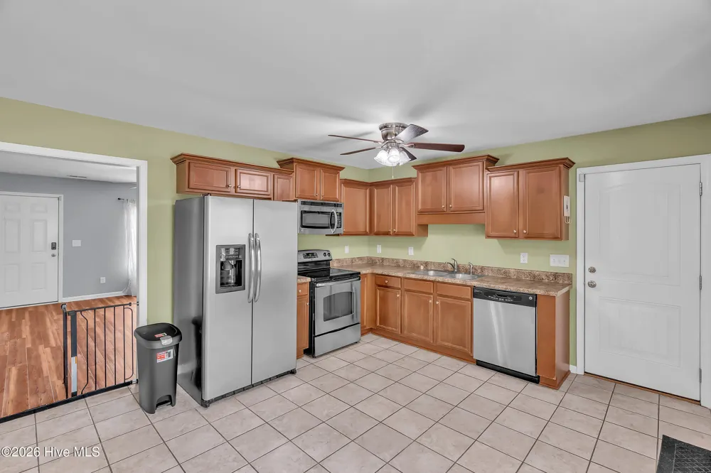 477 Sand Ridge Road Hubert, NC 28539