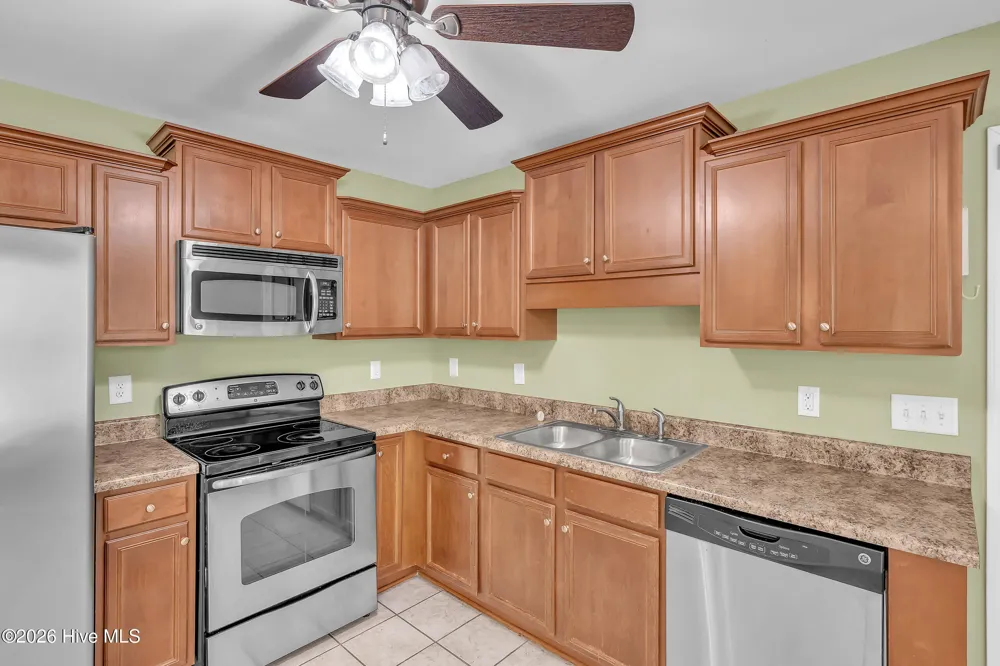 477 Sand Ridge Road Hubert, NC 28539