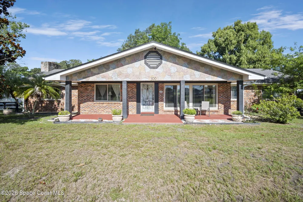 300 Orange Avenue St. Cloud, FL 34769