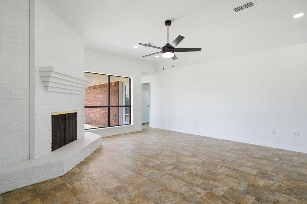 931 Private Road 5140 Grapeland, TX 75844