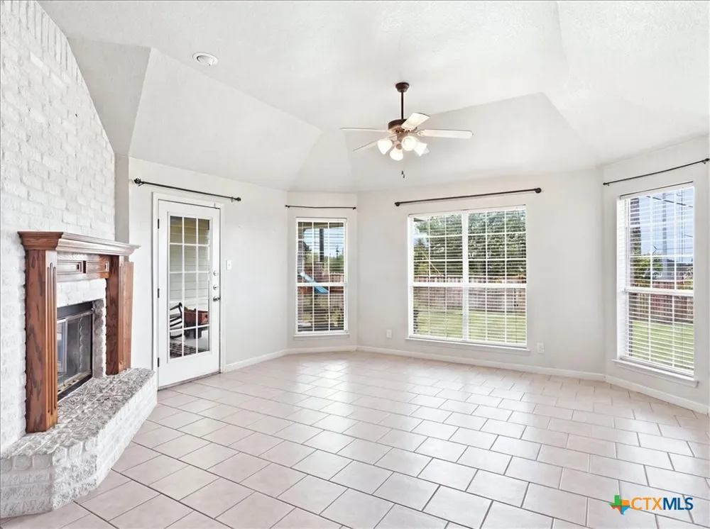 1200 Lancelot Drive Harker Heights, TX 76548