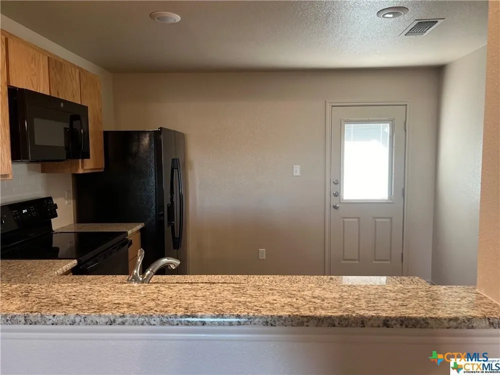 1919 Castroville Trail #A & B Copperas Cove, TX 76522