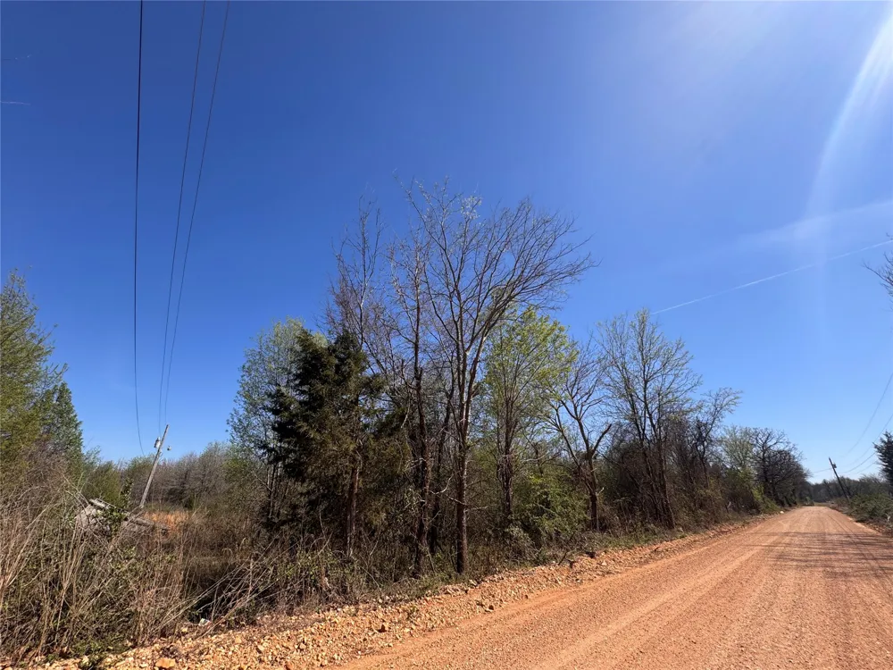 7700 485 ROAD Hulbert, OK 74441