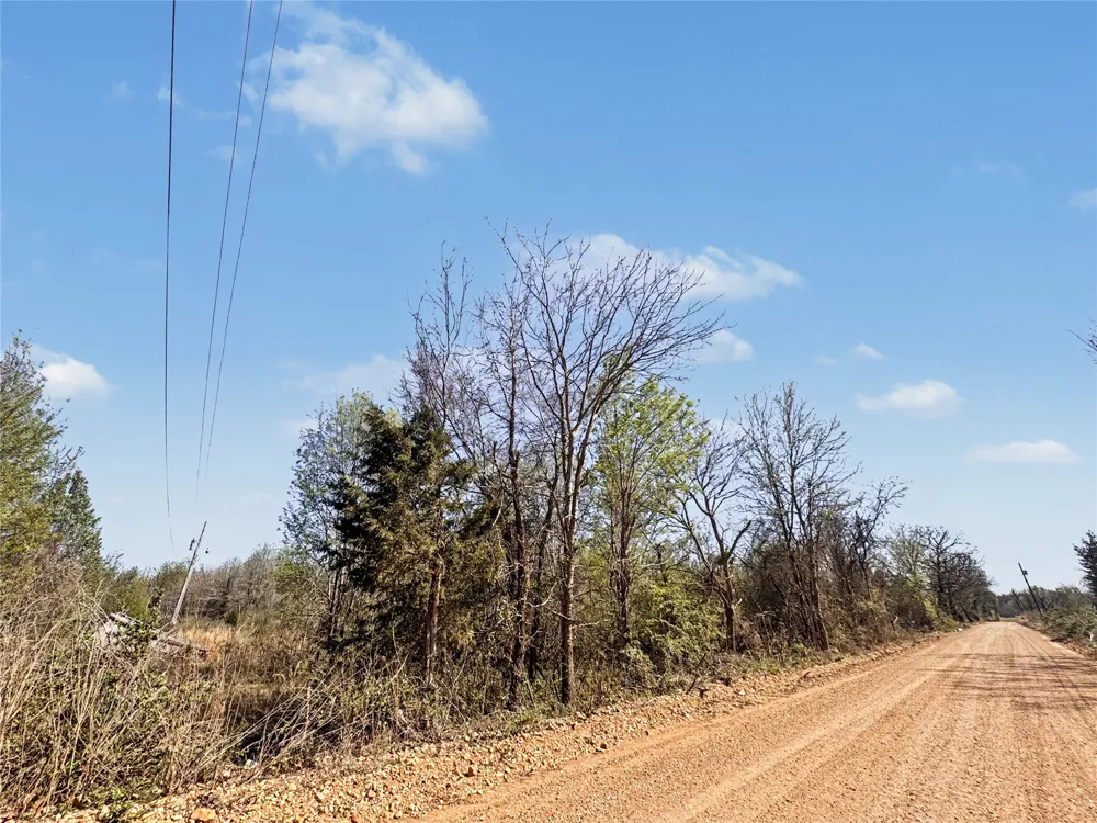 7700 485 ROAD Hulbert, OK 74441