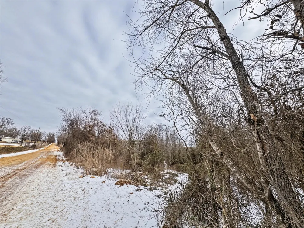 7700 485 ROAD Hulbert, OK 74441
