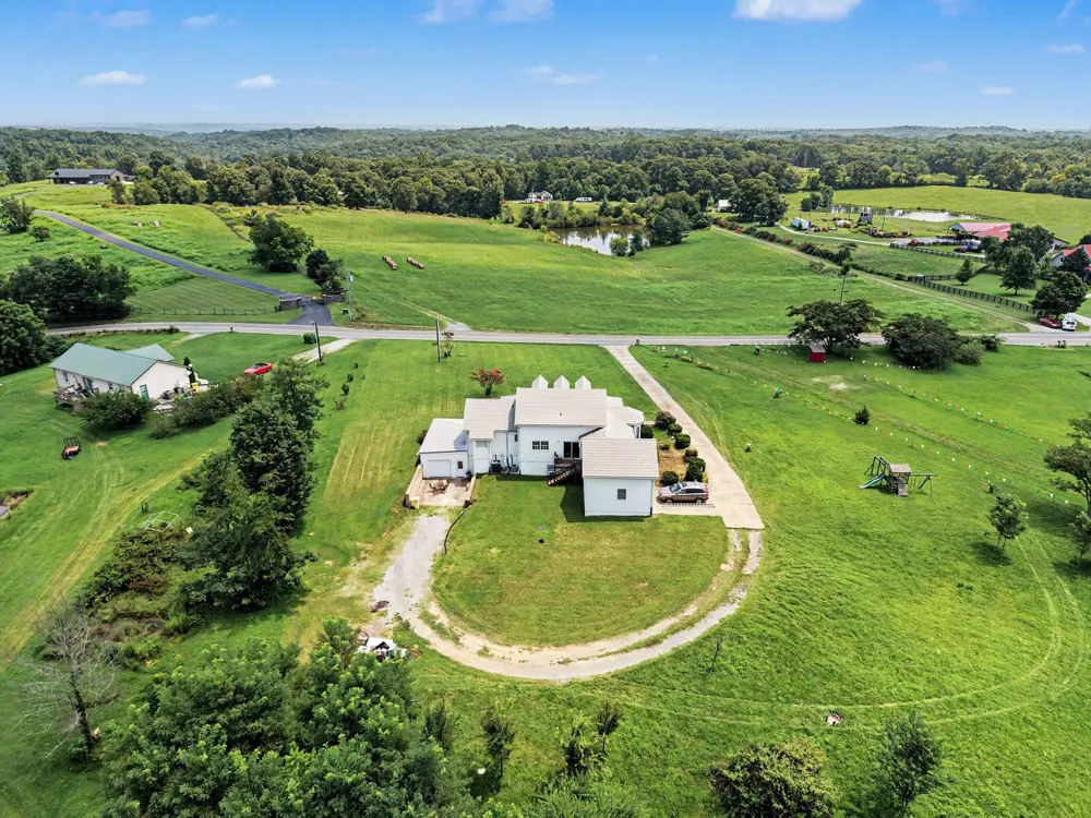 7575 South Harpeth Rd Primm Springs, TN 38476