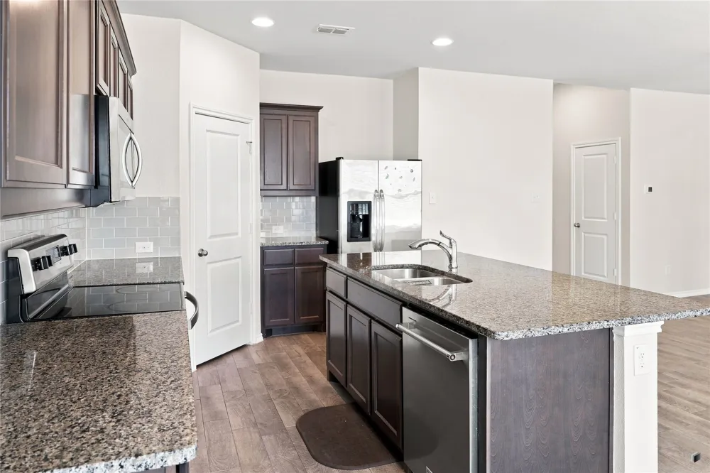 1723 Kenmore Road Providence Village, TX 76227