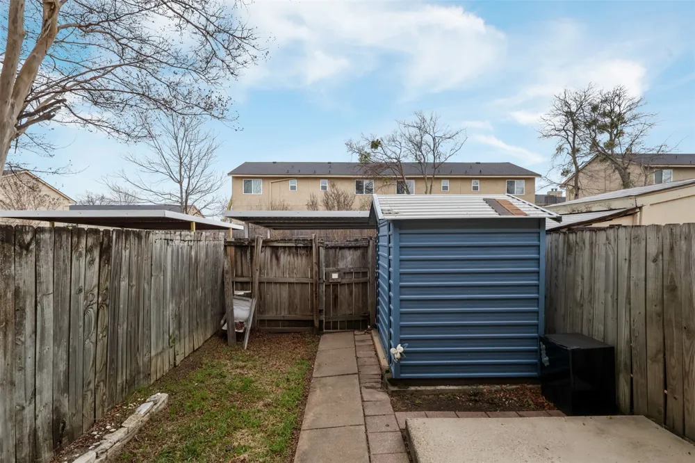2658 Patricia Lane Garland, TX 75041
