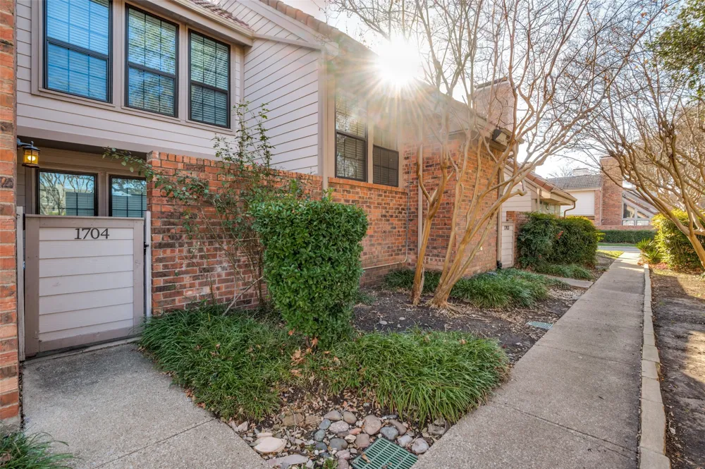 18240 Midway Road #1704 Dallas, TX 75287