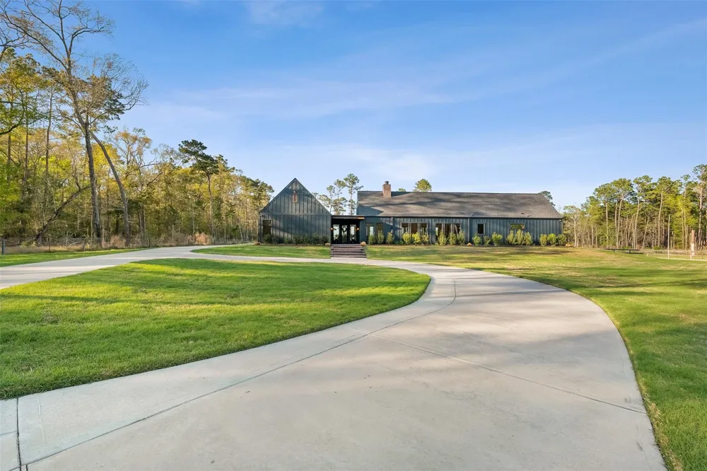 10202 Woodlane Boulevard Magnolia, TX 77354