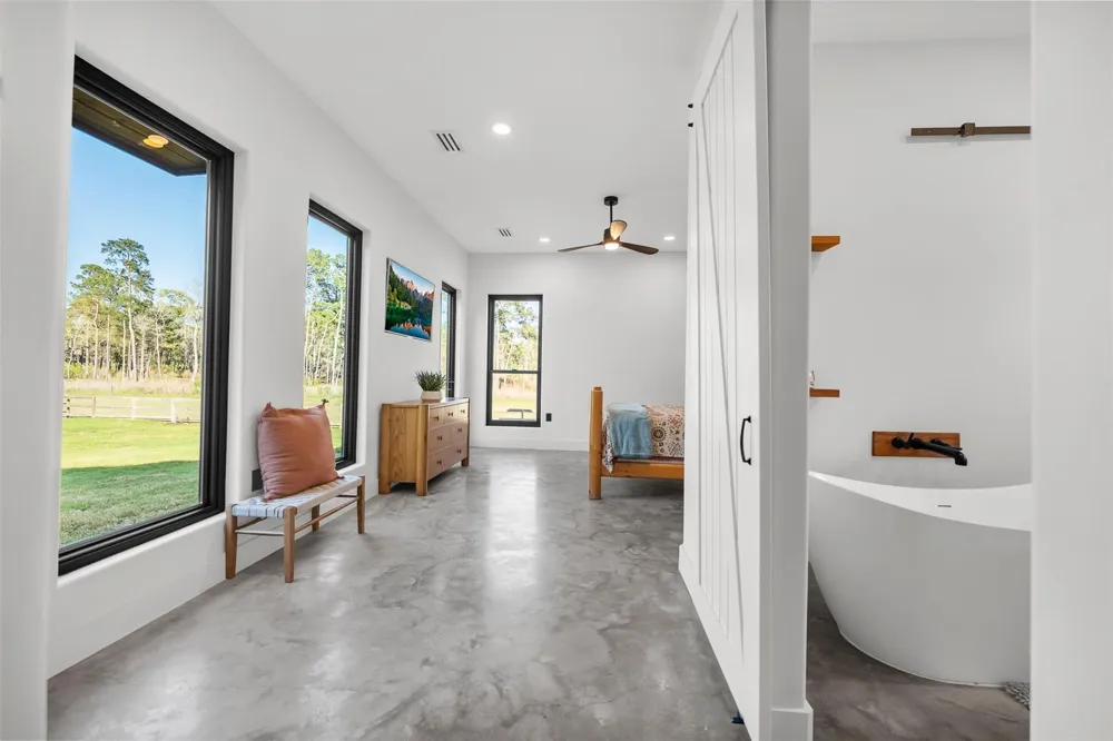 10202 Woodlane Boulevard Magnolia, TX 77354
