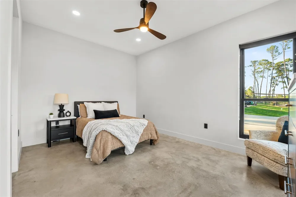 10202 Woodlane Boulevard Magnolia, TX 77354