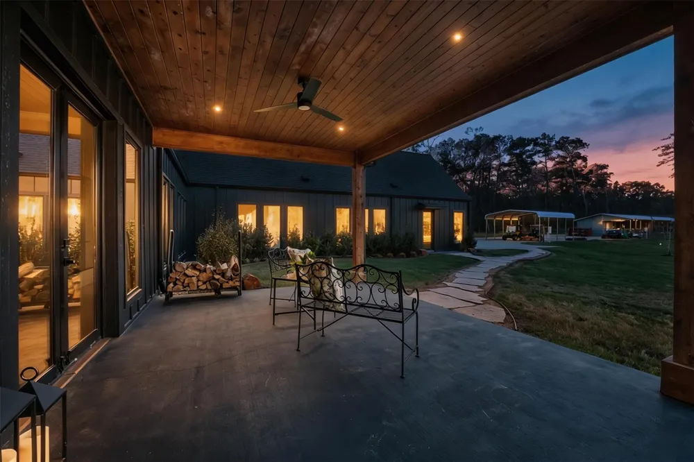 10202 Woodlane Boulevard Magnolia, TX 77354